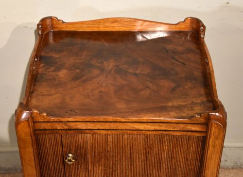 18TH CENTURY MAHOGANY BEDSIDE COMMODE - ADDITIONAL PHOTO 6
