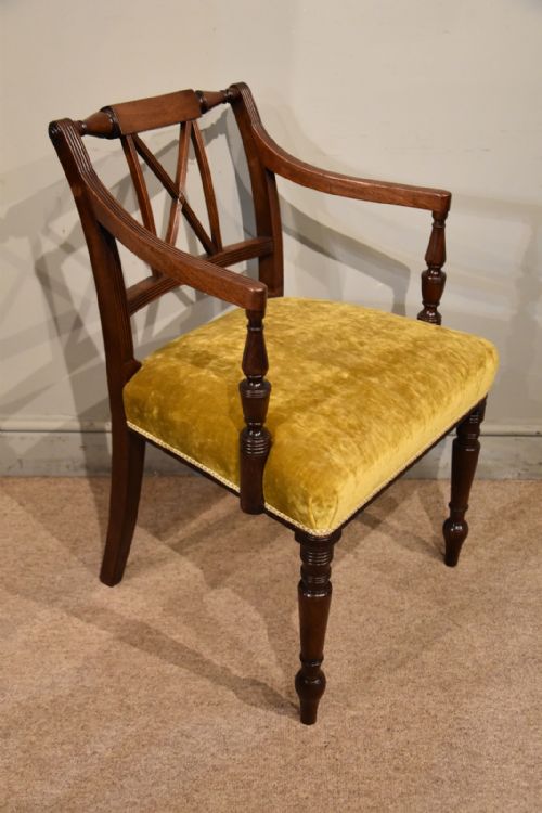 PAIR OF GEORGE III PERIOD MAHOGANY ARMCHAIRS - ADDITIONAL PHOTO 3