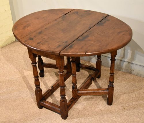 SMALL LATE 17TH CENTURY OAK GATELEG TABLE - ADDITIONAL PHOTO 3