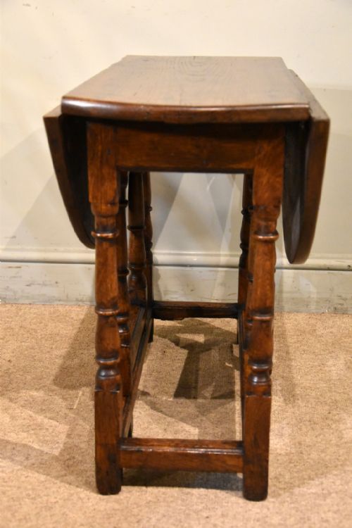 SMALL LATE 17TH CENTURY OAK GATELEG TABLE - ADDITIONAL PHOTO 5