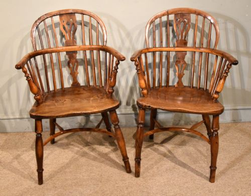 matched pair of yew wood windsor armchairs - CATEGORY: ANTIQUE CHAIRS - DATED 19TH CENTURY