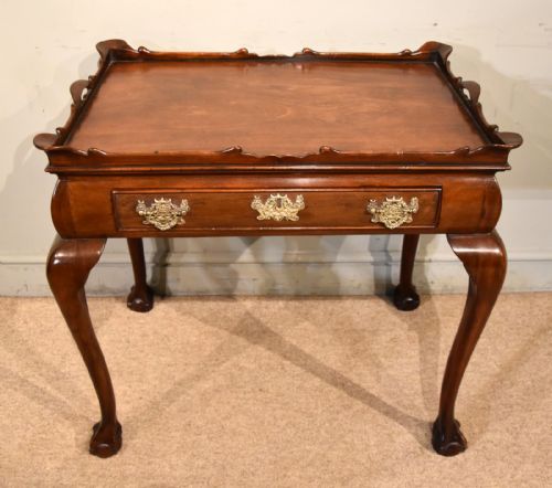 18th century mahogany silver table - CATEGORY: ANTIQUE TABLES - DATED 18TH CENTURY