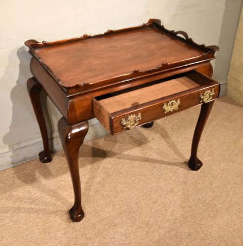 18TH CENTURY MAHOGANY SILVER TABLE - ADDITIONAL PHOTO 3