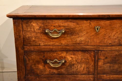 FRENCH PROVINCIAL CHERRY WOOD CHEST COMMODE - ADDITIONAL PHOTO 6