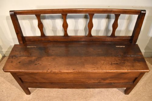 MID 19TH CENTURY FRENCH CHESTNUT BENCH - ADDITIONAL PHOTO 4