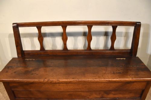 MID 19TH CENTURY FRENCH CHESTNUT BENCH - ADDITIONAL PHOTO 5