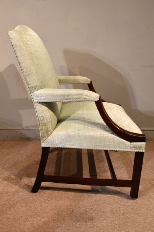 GEORGE III GAINSBOROUGH ARMCHAIR - ADDITIONAL PHOTO 3