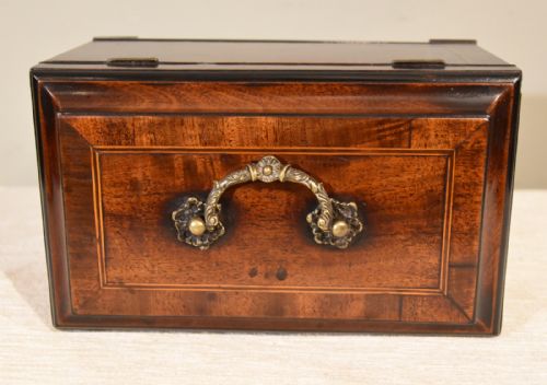 18TH CENTURY MAHOGANY AND EBONY TEA CHEST - ADDITIONAL PHOTO 6