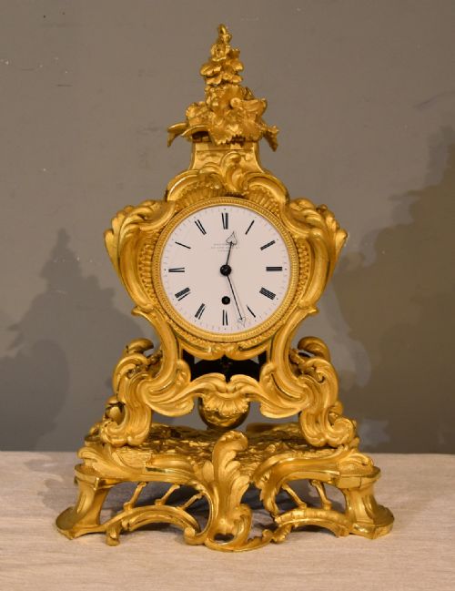 english gilt bronze mantel timepiece - CATEGORY: ANTIQUE CLOCKS - DATED 19TH CENTURY