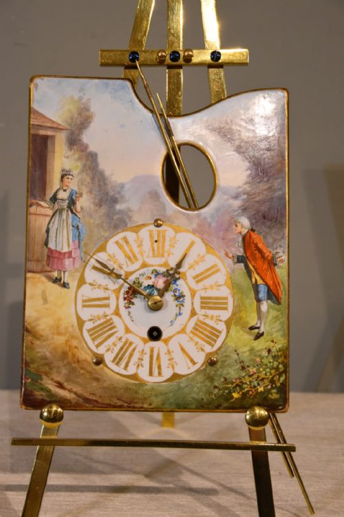 FRENCH PORCELAIN MANTEL CLOCK OF ARTISTS PALETTE - ADDITIONAL PHOTO 1