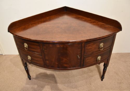 RARE GEORGE III MAHOGANY CORNER SIDEBOARD - ADDITIONAL PHOTO 1