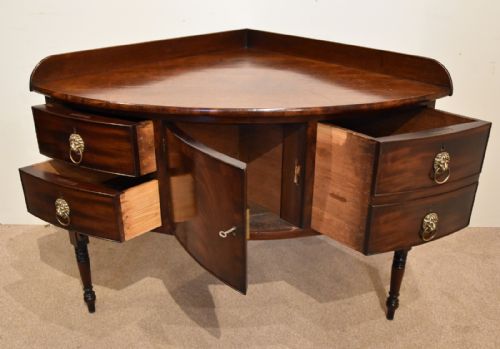 RARE GEORGE III MAHOGANY CORNER SIDEBOARD - ADDITIONAL PHOTO 2