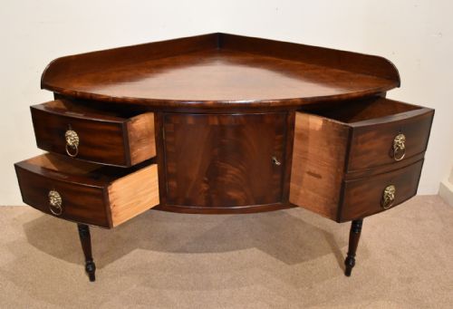 RARE GEORGE III MAHOGANY CORNER SIDEBOARD - ADDITIONAL PHOTO 5