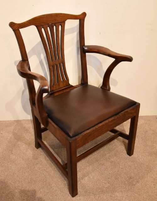 MID 18TH CENTURY ELM ARMCHAIR - ADDITIONAL PHOTO 1