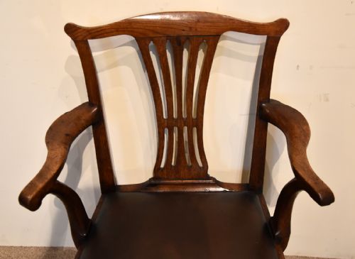 MID 18TH CENTURY ELM ARMCHAIR - ADDITIONAL PHOTO 4
