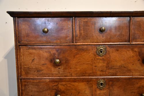 QUEEN ANNE WALNUT CHEST ON STAND - ADDITIONAL PHOTO 5