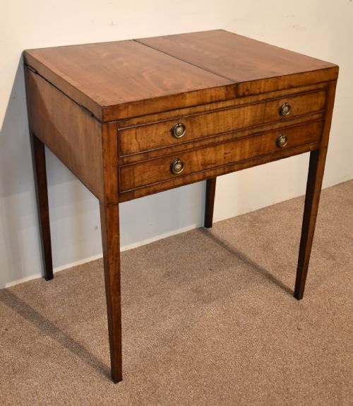 LATE 18TH CENTURY FIGURED MAHOGANY SIDE TABLE - ADDITIONAL PHOTO 1