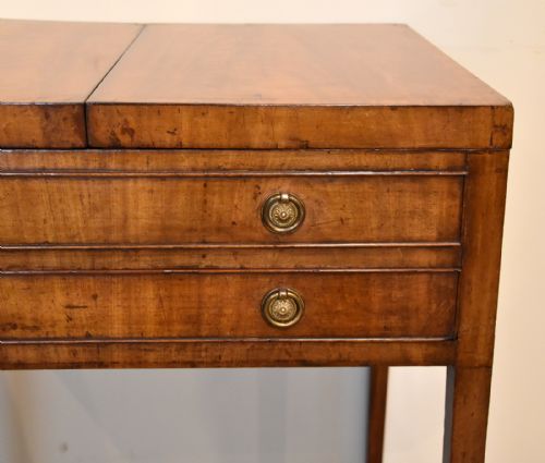 LATE 18TH CENTURY FIGURED MAHOGANY SIDE TABLE - ADDITIONAL PHOTO 6