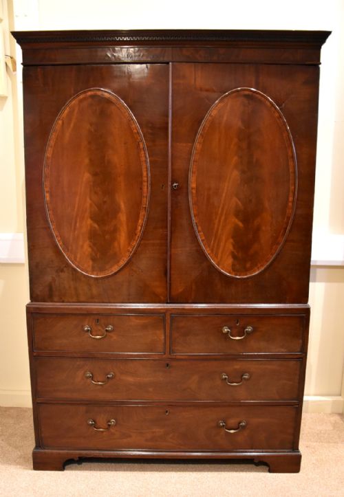 late 18th century mahogany oval mahogany linen press - CATEGORY: ANTIQUE CUPBOARDS - DATED 18TH CENTURY