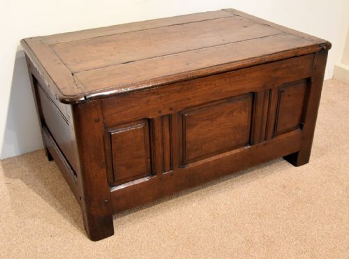MID 18TH CENTURY OAK FRENCH COFFER - ADDITIONAL PHOTO 5