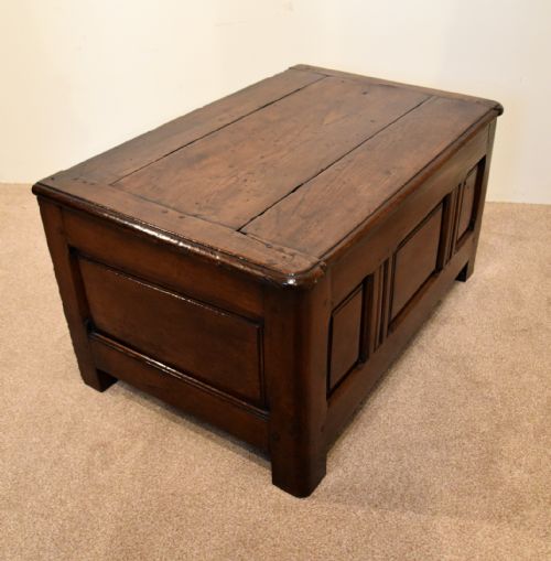MID 18TH CENTURY OAK FRENCH COFFER - ADDITIONAL PHOTO 6