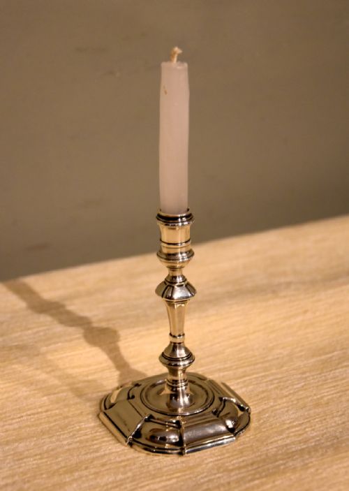 GEORGE II SILVER TAPERSTICK BY JAMES GOULD LONDON 1747 - ADDITIONAL PHOTO 2