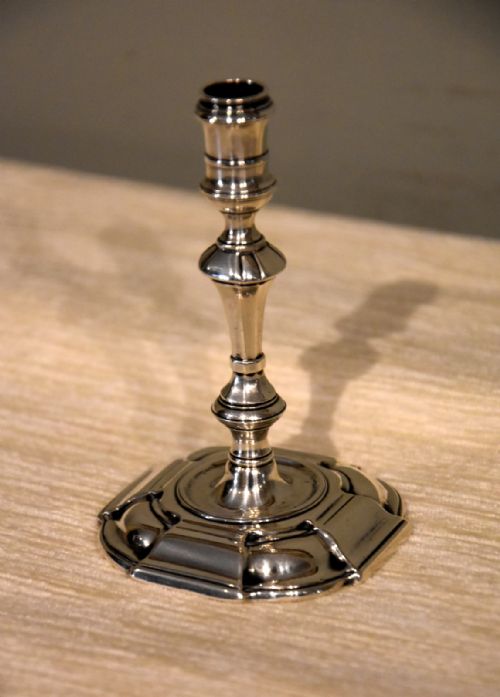 GEORGE II SILVER TAPERSTICK BY JAMES GOULD LONDON 1747 - ADDITIONAL PHOTO 4