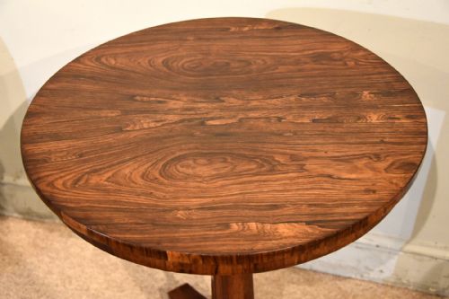 WILLIAM IV FIGURED ROSEWOOD OCCASIONAL TABLE - ADDITIONAL PHOTO 1