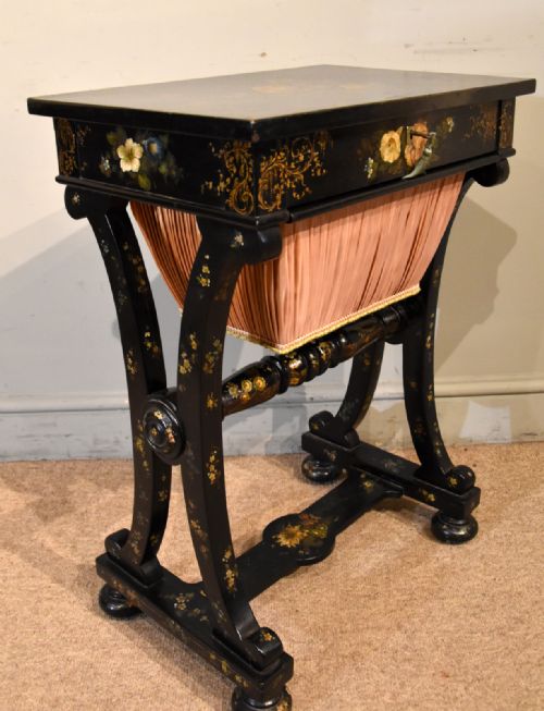 MID 19TH CENTURY LACQUER AND PAINTED WORKTABLE - ADDITIONAL PHOTO 6