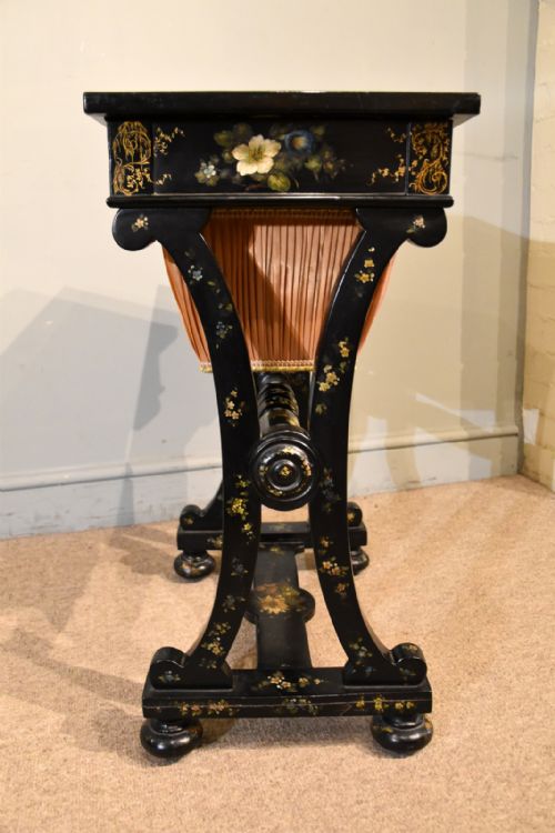 MID 19TH CENTURY LACQUER AND PAINTED WORKTABLE - ADDITIONAL PHOTO 7