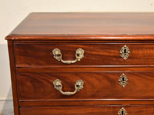 GEORGIAN MAHOGANY CHEST OF DRAWERS - ADDITIONAL PHOTO 8