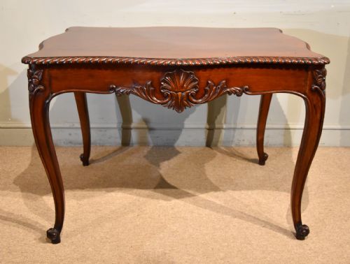 19TH CENTURY SERPENTINE MAHOGANY CENTRE TABLE - ADDITIONAL PHOTO 1
