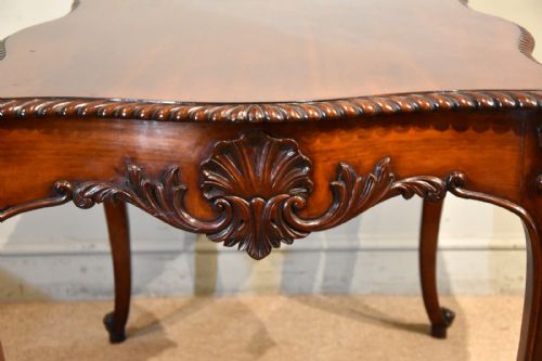 19TH CENTURY SERPENTINE MAHOGANY CENTRE TABLE - ADDITIONAL PHOTO 3
