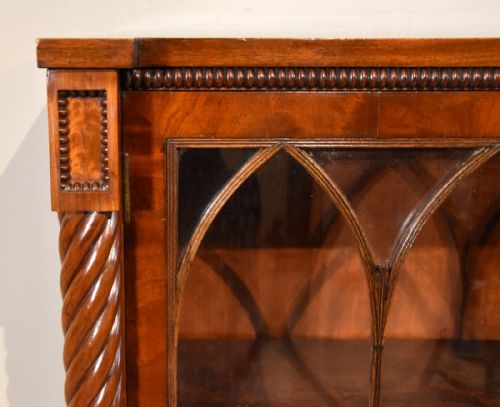 EARLY 19TH CENTURY MAHOGANY ASTRAL GLAZED LOW BOOKCASE - ADDITIONAL PHOTO 1