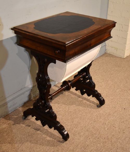 WILLIAM IV FIGURED WALNUT WORK AND READING TABLE - ADDITIONAL PHOTO 2