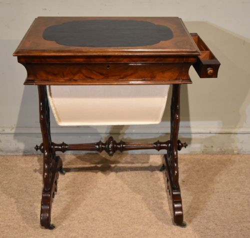 WILLIAM IV FIGURED WALNUT WORK AND READING TABLE - ADDITIONAL PHOTO 4