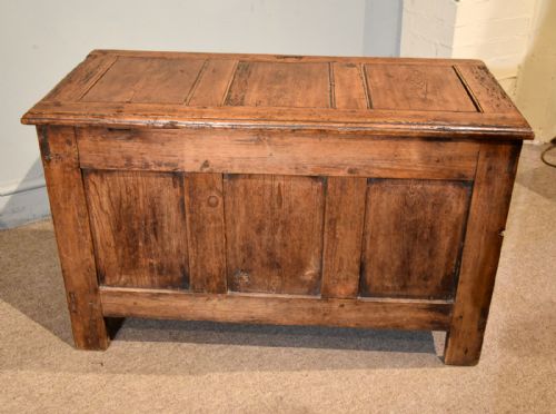 RARE 18TH CENTURY PINE PANELED COFFER - ADDITIONAL PHOTO 8