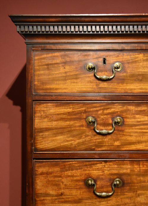 MID 18TH CENTURY MAHOGANY CHEST ON CHEST - ADDITIONAL PHOTO 6