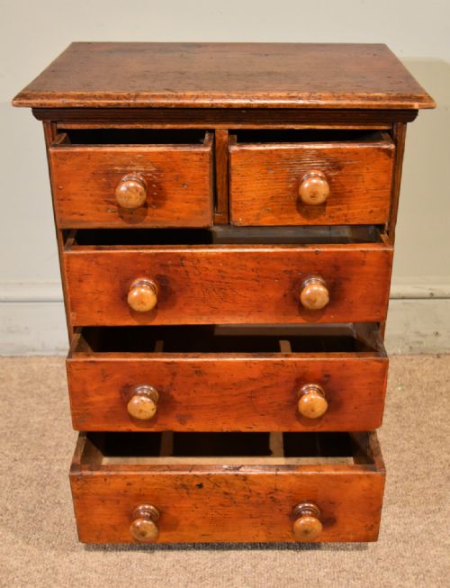 VICTORIAN MINIATURE APPRENTICE PINE CHEST OF DRAWERS - ADDITIONAL PHOTO 3