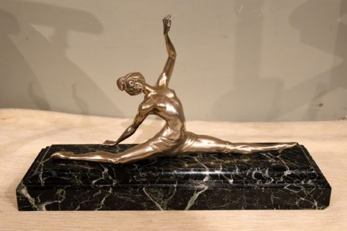 silvered bronze art deco figure signed morante - CATEGORY: ANTIQUE SCULPTURES - DATED 1920
