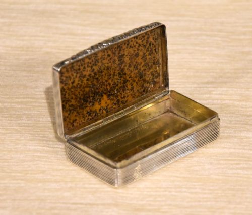 WILLIAM IV SILVER AND AGATE SNUFF BOX - ADDITIONAL PHOTO 6