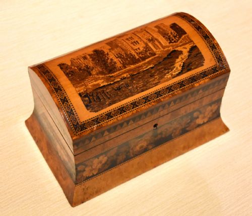 19TH CENTURY TUNBRIDGE WARE TEA CADDY BY HENRY HOLLAMBY - ADDITIONAL PHOTO 6