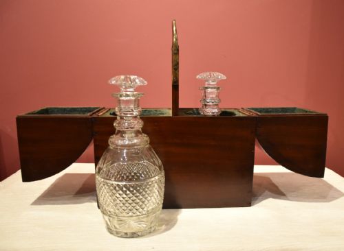 RARE 18TH CENTURY MAHOGANY TWO BOTTLE CARRIER - ADDITIONAL PHOTO 5