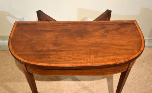LATE 18TH CENTURY MAHOGANY CARD TABLE - ADDITIONAL PHOTO 7