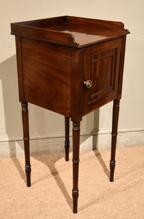 REGENCY BEDSIDE POT CUPBOARD BEDSIDE CABINET - ADDITIONAL PHOTO 5
