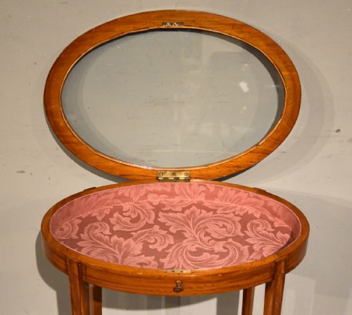 19TH CENTURY SATINWOOD OVAL BIJOUTERIE VITRINE - ADDITIONAL PHOTO 3