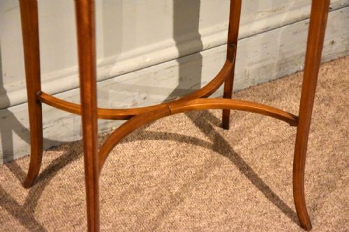 19TH CENTURY SATINWOOD OVAL BIJOUTERIE VITRINE - ADDITIONAL PHOTO 5