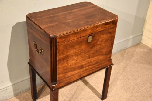 MID 18TH CENTURY MAHOGANY WINE CELLARETTE - ADDITIONAL PHOTO 5