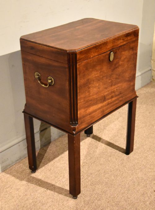MID 18TH CENTURY MAHOGANY WINE CELLARETTE - ADDITIONAL PHOTO 6