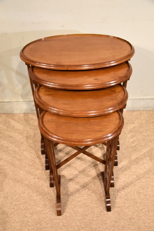 EDWARDIAN NEST OF FOUR TABLES OF OVAL SHAPE - ADDITIONAL PHOTO 5